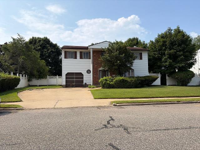 House for sale in Babylon, New York