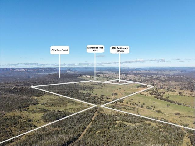 Cottage for sale in Running Stream, New South Wales