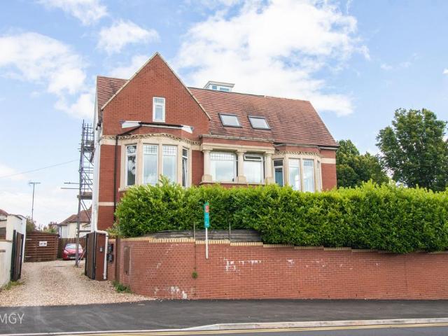Apartment for rent in Penylan, Falcon Lodge
