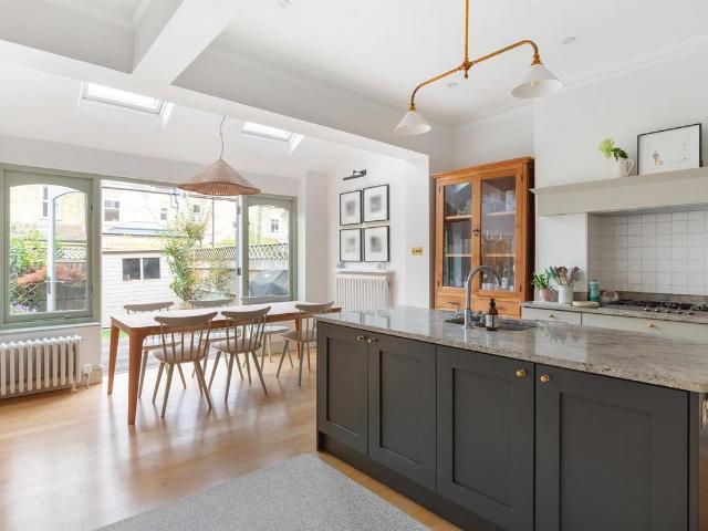 Apartment for rent in London Borough of Merton, Greater London