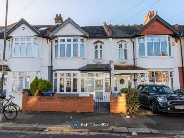 Room for rent in London Borough of Merton, Mitcham