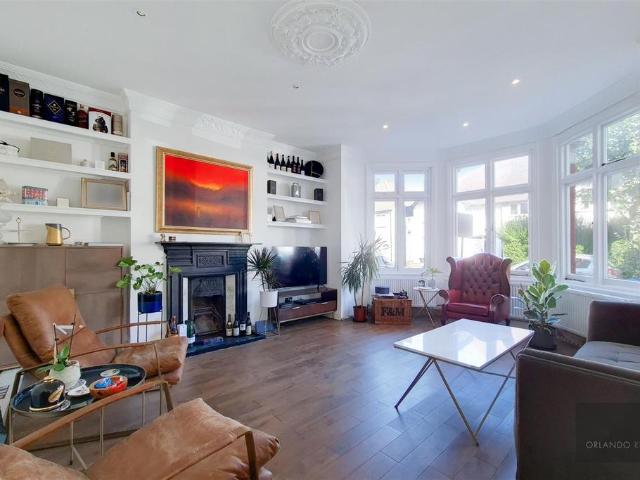 Apartment for rent in Dollis Hill, Greater London