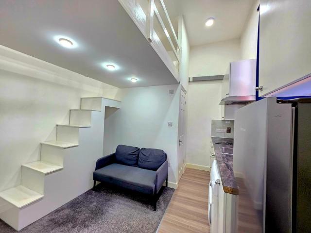 Apartment for rent in Dollis Hill, Greater London