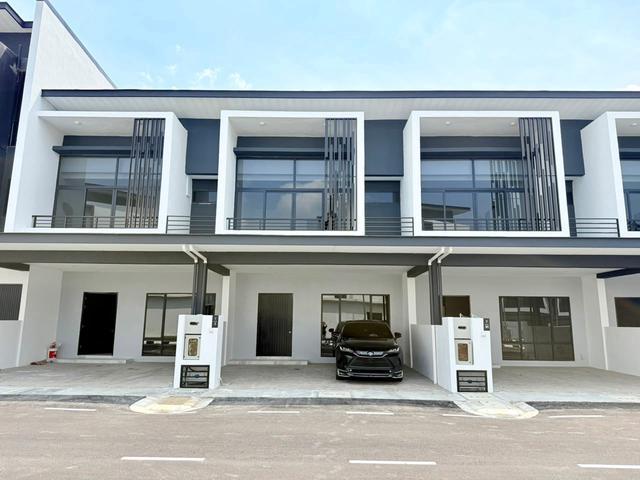 Terraced House for sale in Samarahan, Kota Samarahan