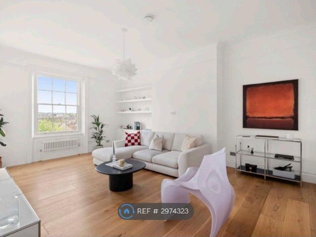 Apartment for rent in Southfields, Greater London