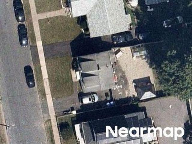 House for sale in East Hartford