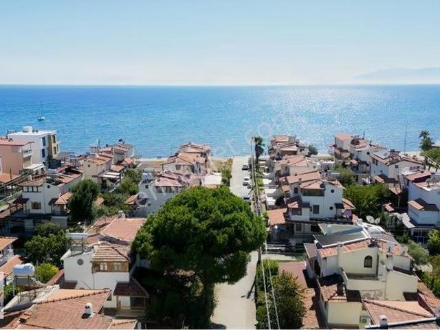 Cumhuriyet Mahallesi, Seferihisar içerisinde satılık Villa