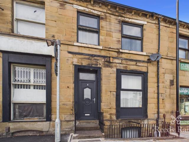 House for rent in Armitage Bridge, West Yorkshire
