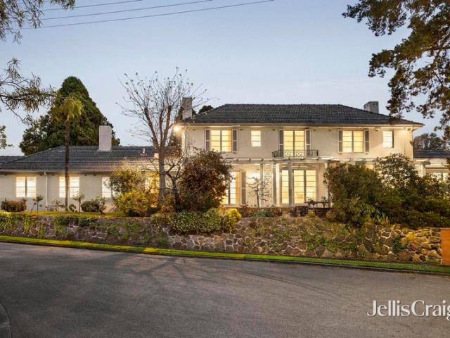 House for sale in Ivanhoe East, Melbourne