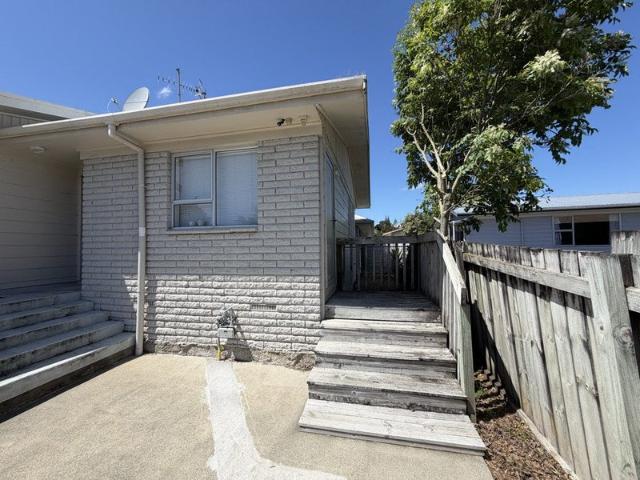 Apartment for rent in Melville, Hamilton City