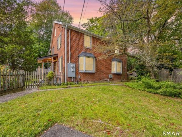 House for sale in Melville Village, Fairfield