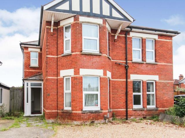 Apartment for rent in Talbot Village, Bournemouth