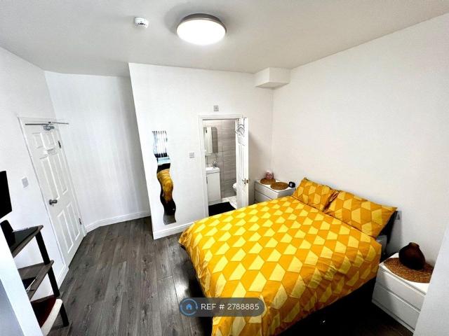 Room for rent in Spon End, West Midlands