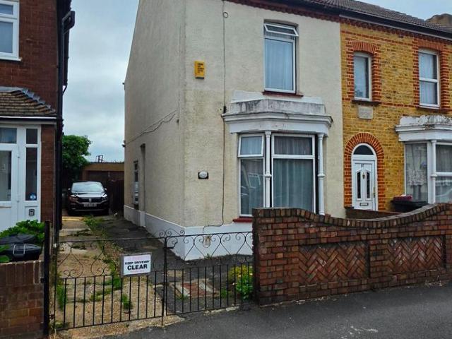 House for rent in Rainham, Greater London