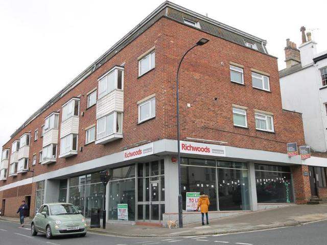 Apartment for rent in Oakfield, Ryde