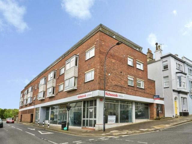 Apartment for rent in Oakfield, Ryde