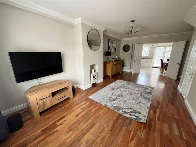 Apartment to rent in Bluebell, North Tipperary