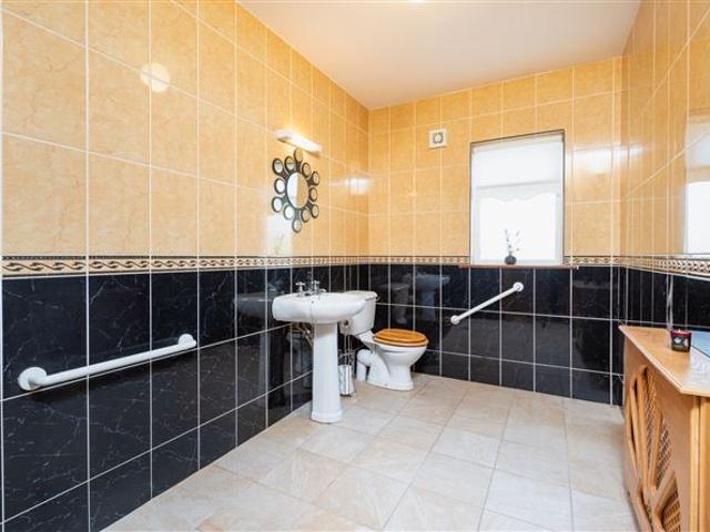 Bungalow for sale