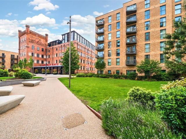 Apartment for rent in Slough