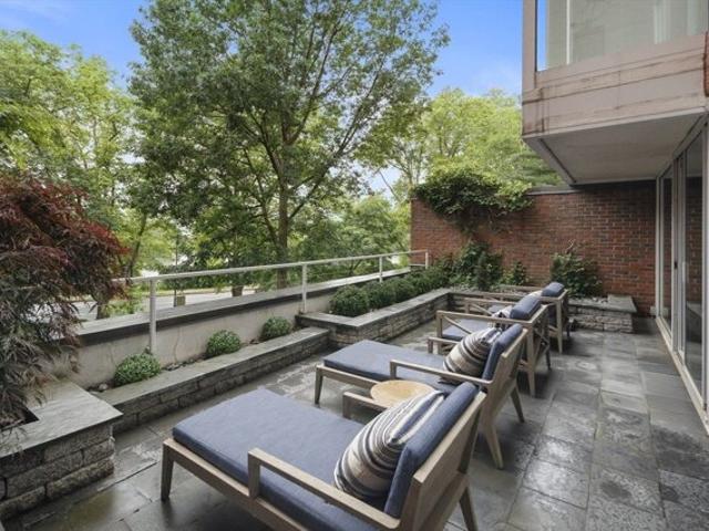 Condo for sale in Cambridge