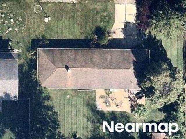 House for sale in Mchenry, Illinois