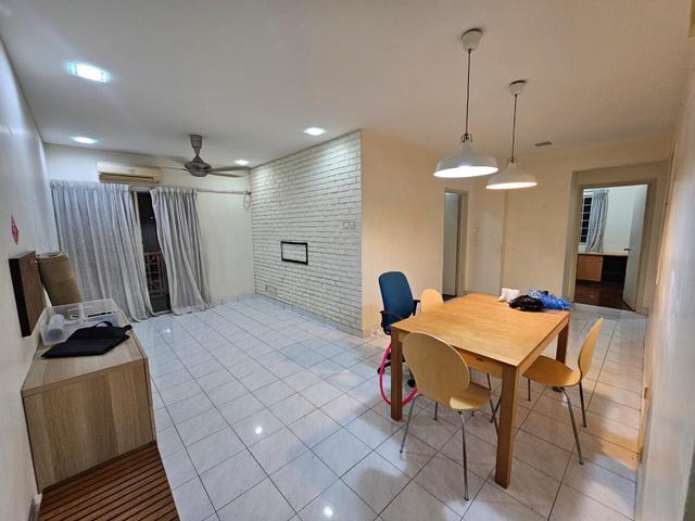 Apartment for sale in Petaling, Damansara Damai