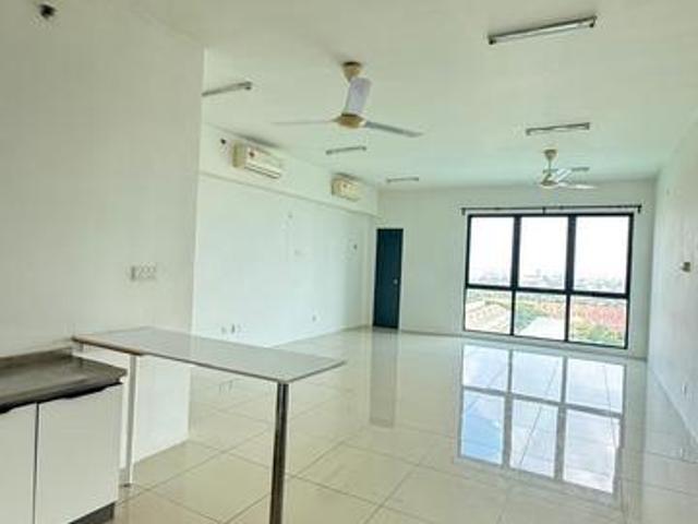 Serviced Residence for sale in Petaling, Subang Jaya