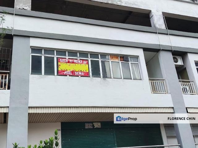 Shop for sale in Langat, Selangor