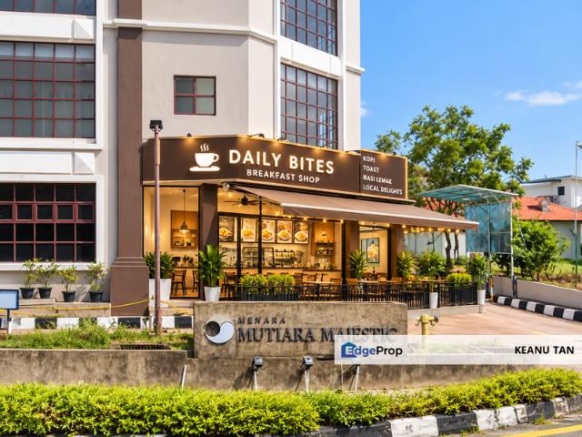 Shop for rent in Petaling Jaya, Petaling