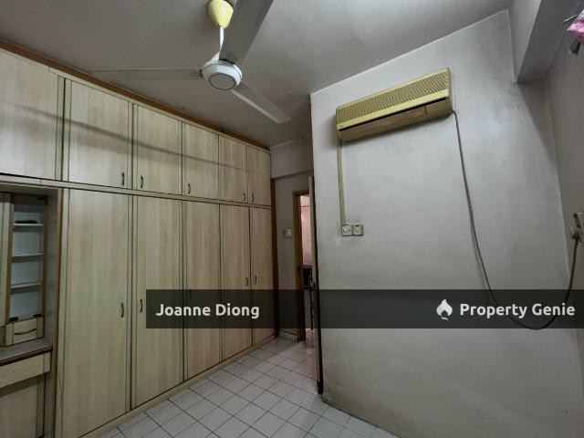 Apartment for sale in Country Heights Damansara, Kuala Lumpur