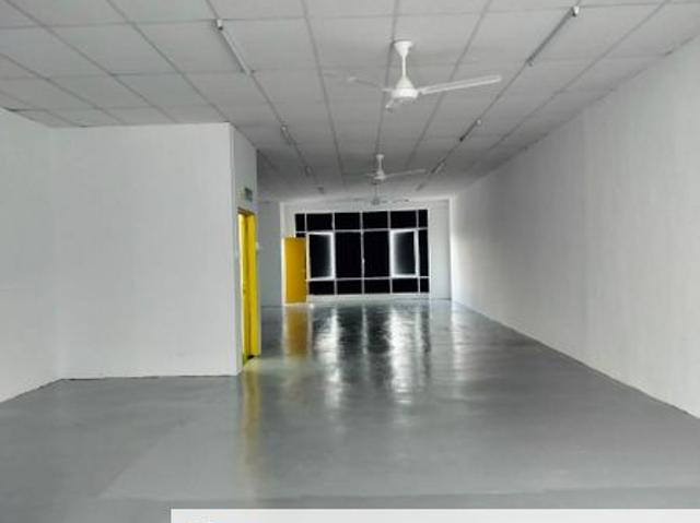 Shop for rent in Kajang, Langat