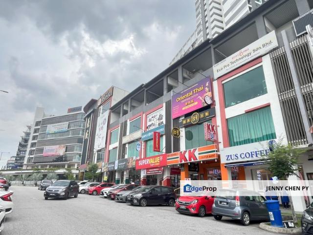 Shop for rent in Kajang, Langat