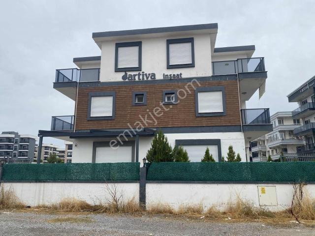 Barbaros Mahallesi, Menderes içerisinde satılık Villa