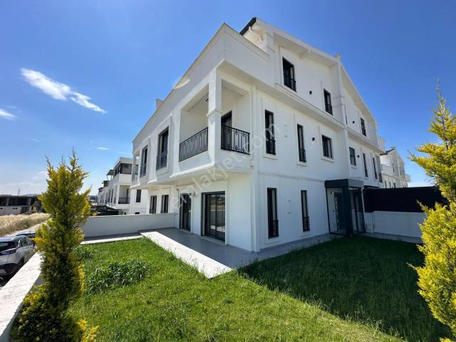 Menderes, İzmir içerisinde satılık Villa