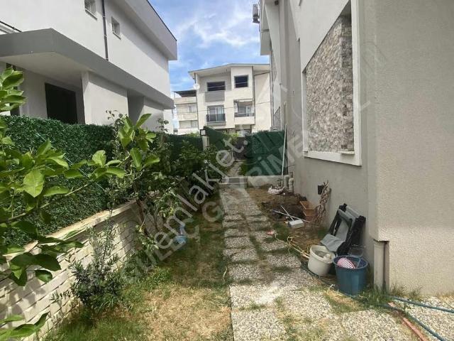 Menderes, İzmir içerisinde kiralık Villa