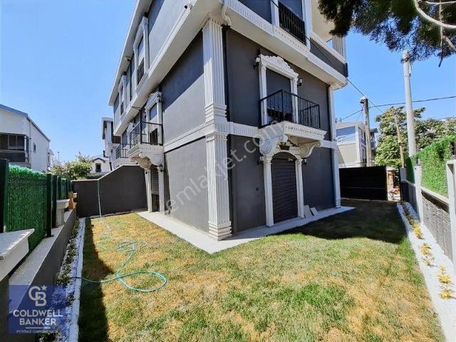 Gölcükler Mahallesi, Menderes içerisinde satılık Villa