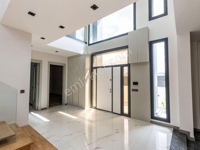 Menderes, İzmir içerisinde satılık Villa