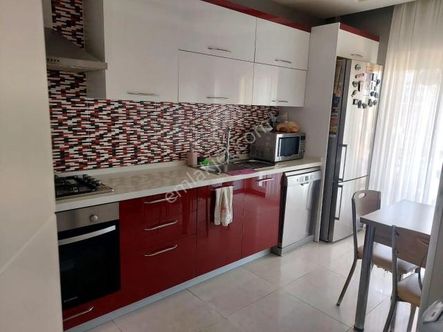 Cüneytbey Mahallesi, Menderes içerisinde kiralık mülk