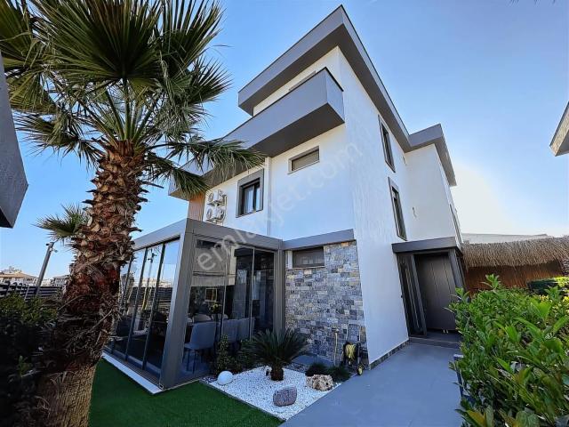 Menderes, İzmir içerisinde satılık Villa