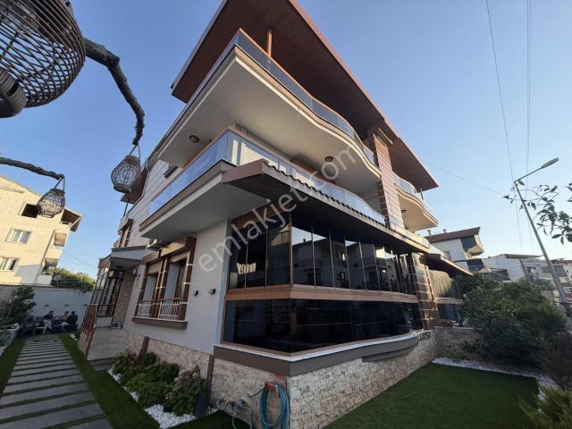 Menderes, İzmir içerisinde satılık Villa