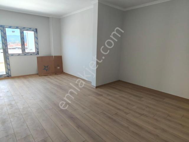 Menderes, İzmir içerisinde kiralık mülk