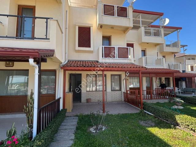 Menderes, İzmir içerisinde kiralık Villa
