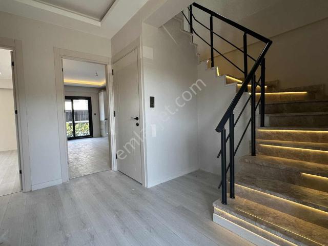 Menderes, İzmir içerisinde kiralık Villa