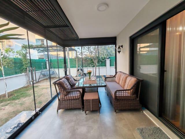 Gölcükler Mahallesi, Menderes içerisinde satılık Villa