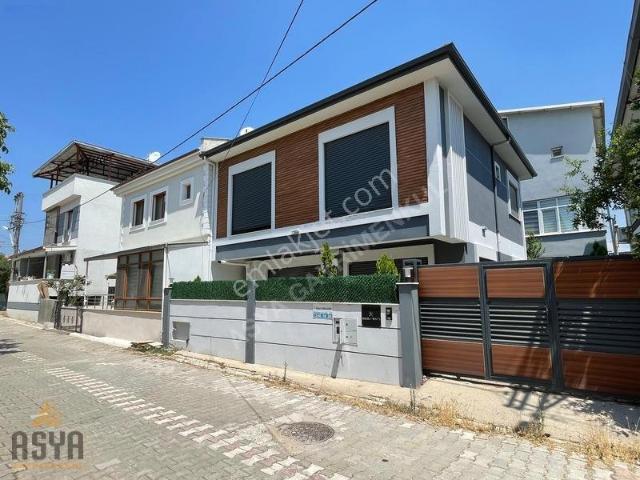 Menderes, İzmir içerisinde satılık Villa