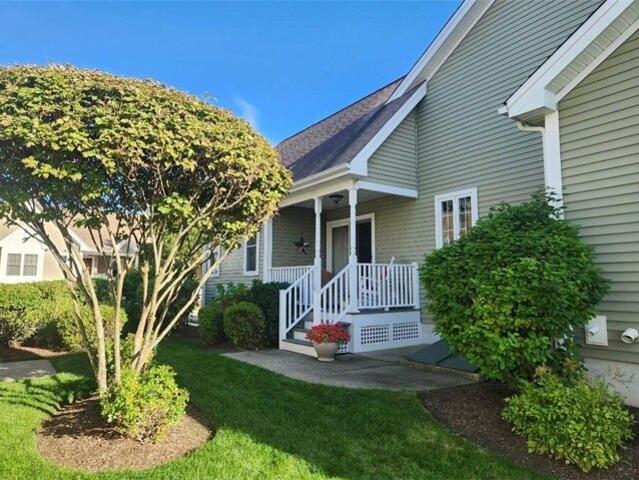 Condo for sale in Cumberland, Rhode Island