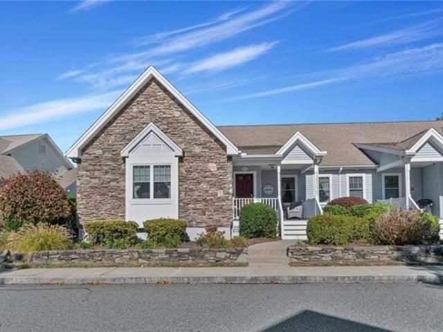 Condo for sale in Berkeley, Cumberland