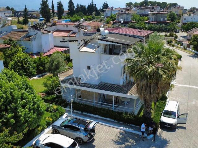 Kuşadasi, Aydin içerisinde satılık Villa