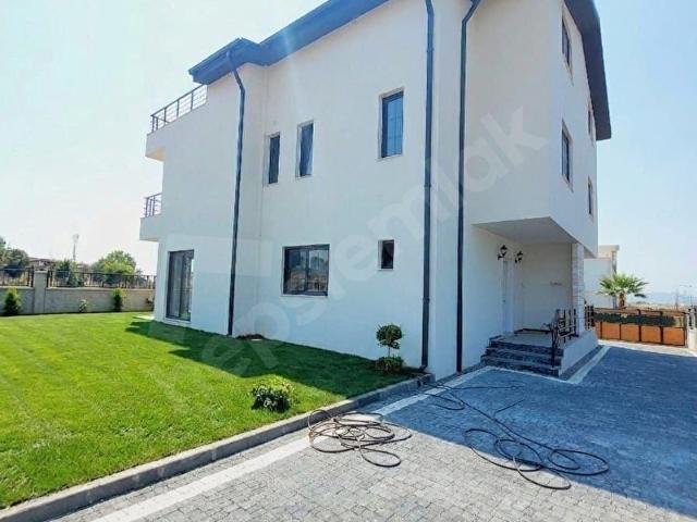 Menekşe, Sarıçam içerisinde satılık Villa