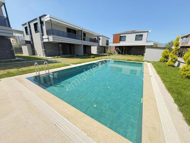 Emiralem, Menemen içerisinde satılık Villa